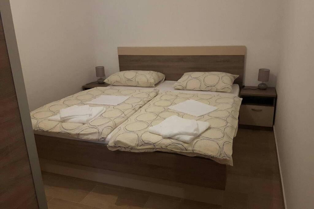 Apartman Jercic Dugi Rat Exterior foto