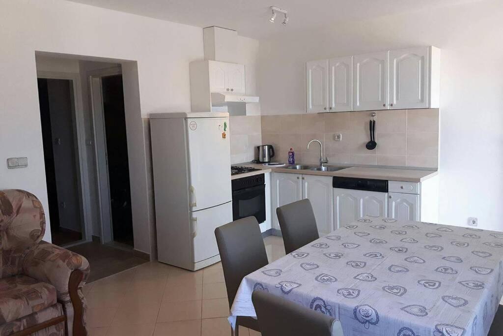 Apartman Jercic Dugi Rat Exterior foto